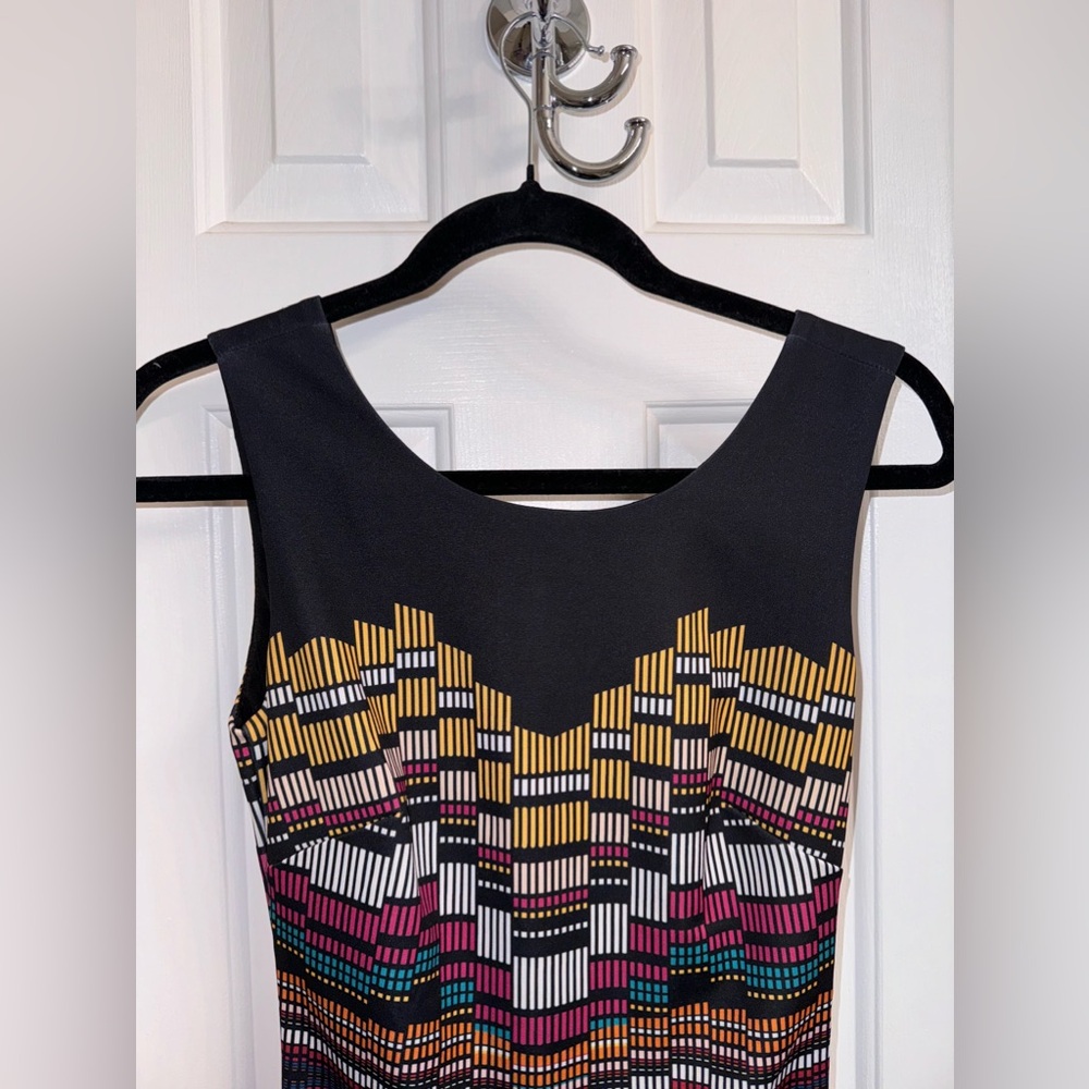 Bebe fitted dress with cut out in back, Size XXS - Picture 10 of 13